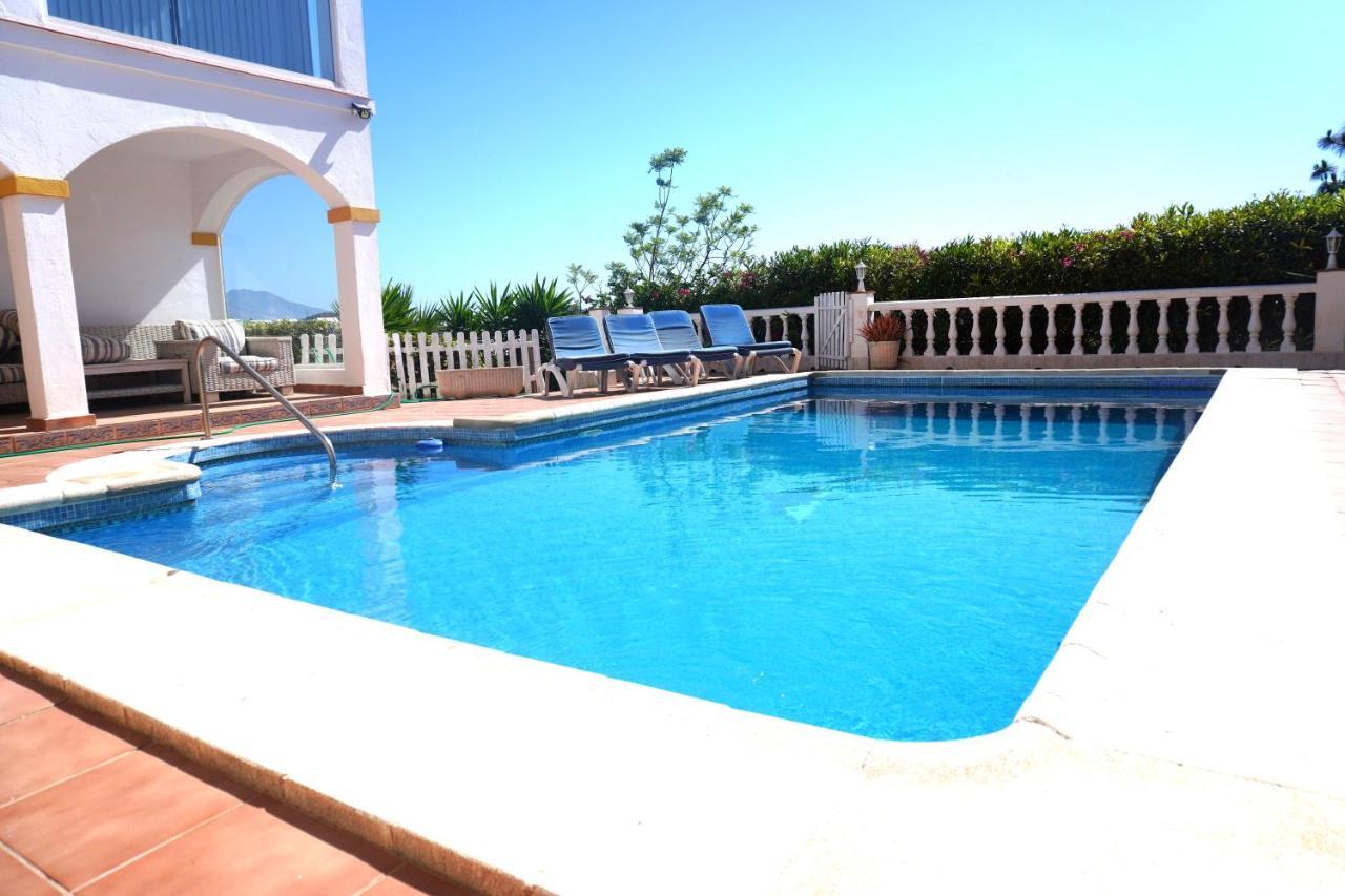 Villa Seaview Suncoast Luxury Малага Екстериор снимка